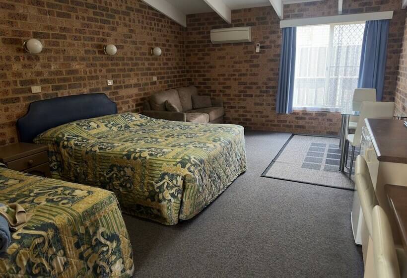 חדר סטנדרט, Clock Tower Motor Inn