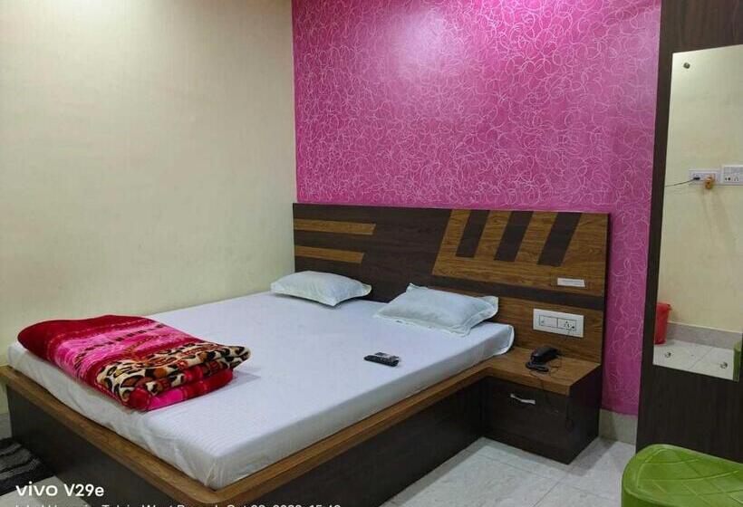 标准间, Oyo Hotel Flowra