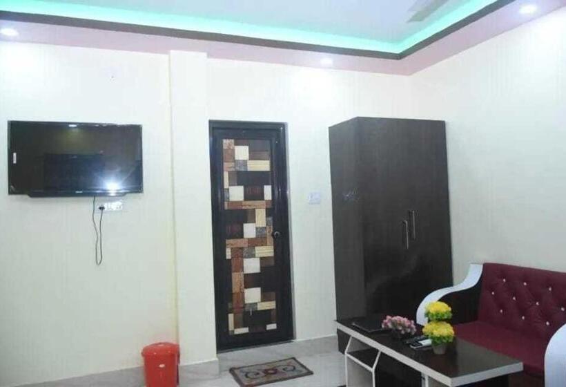 Номер Стандарт, Oyo Hotel Flowra