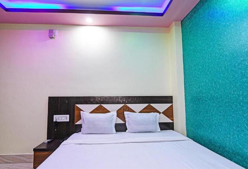 Номер Стандарт, Oyo Hotel Flowra
