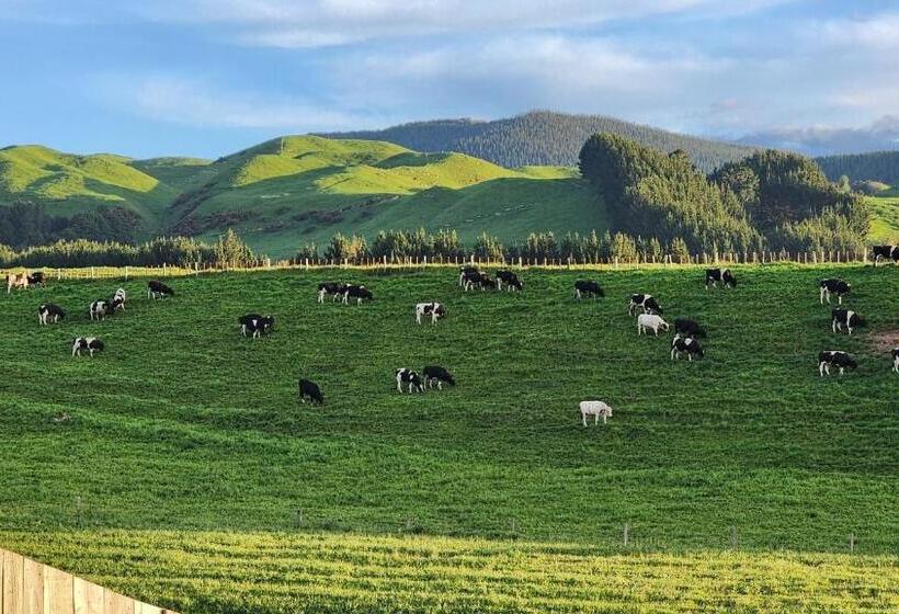 Стандартный Номер Кровать Кинг, A Stunning Retreat In Rotorua!
