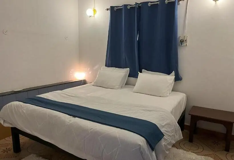 Deluxe Zimmer Kingsize Bett, Ales & Juli