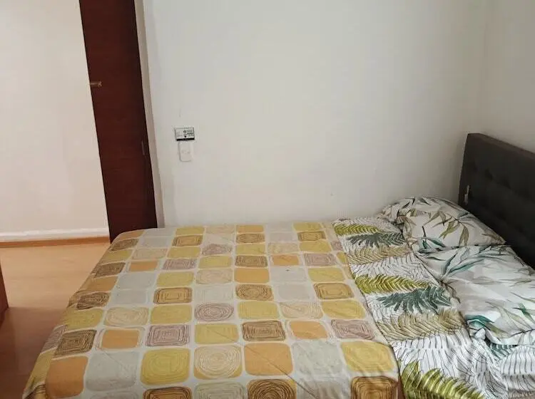 ベーシックルーム, Hostal Urban Inn La Mariscal