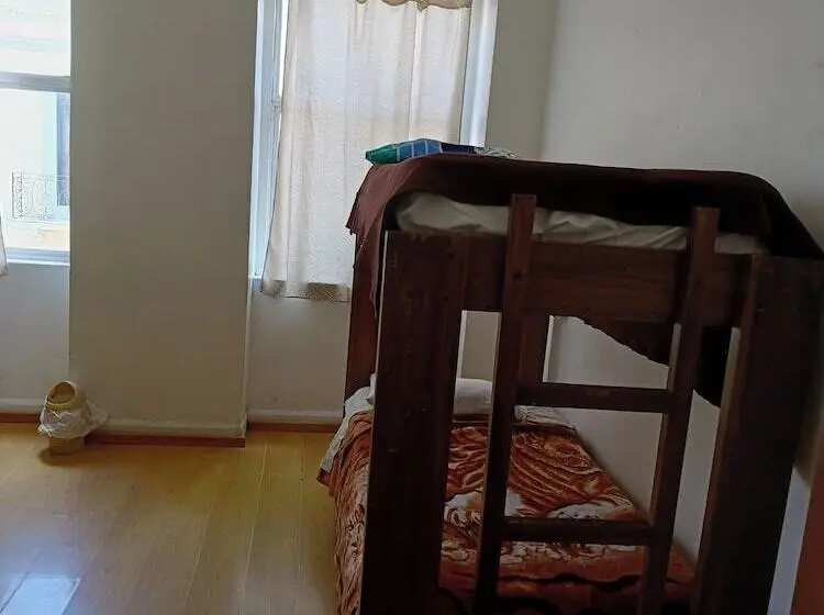 スタンダードルーム, Hostal Urban Inn La Mariscal
