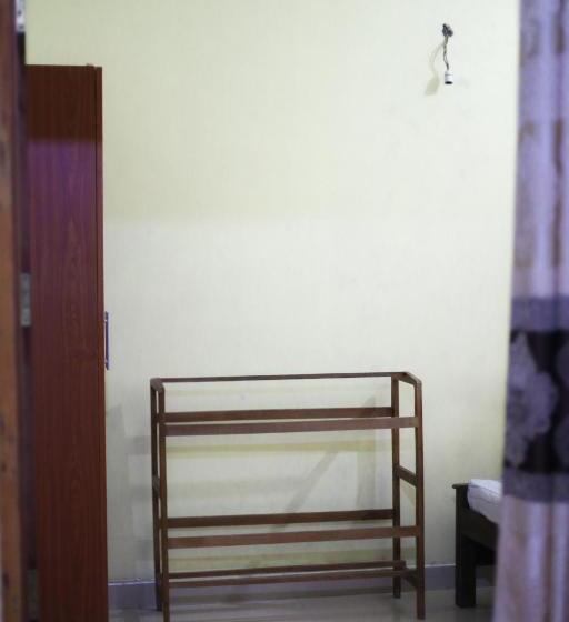 اتاق استاندارد با سرویس بهداشتی مشترک, Sun Shine Villa