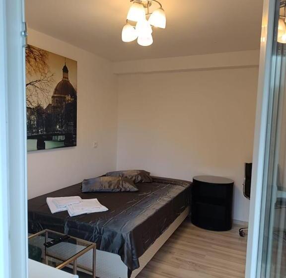 스탠다드 발코니 룸, Viv Rosetti