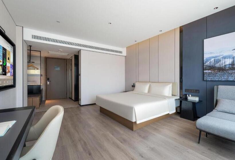 Номер Superior, Atour Hotel Qingdao Tangdao Bay Jinggangshan Station