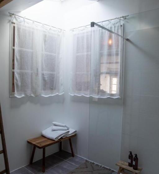 Семейный Номер, Bessire Chambres & Table D Hôtes