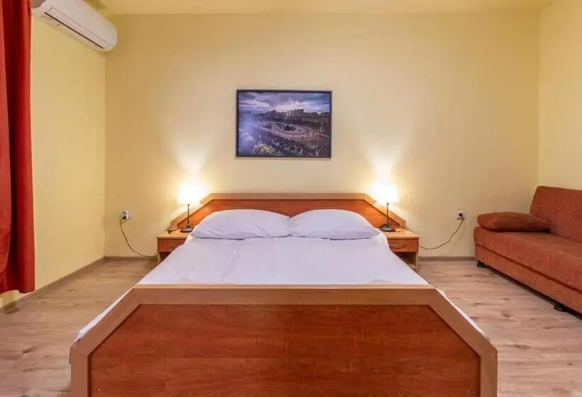 Deluxe-huone, Kisduna étterem Panzió