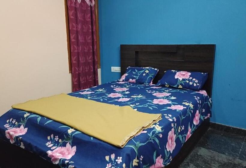 バルコニー付きデラックスルーム, Sahara Premium Family Homestay