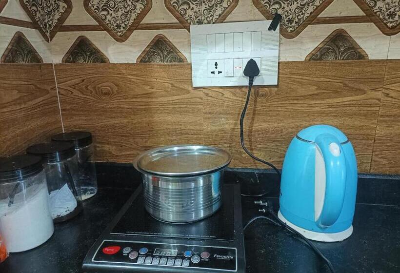 バルコニー付きデラックスルーム, Sahara Premium Family Homestay