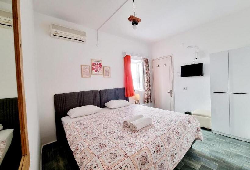 ベーシックルーム, Kumbahçe Fethiye Hanım Pansiyon Bodrum