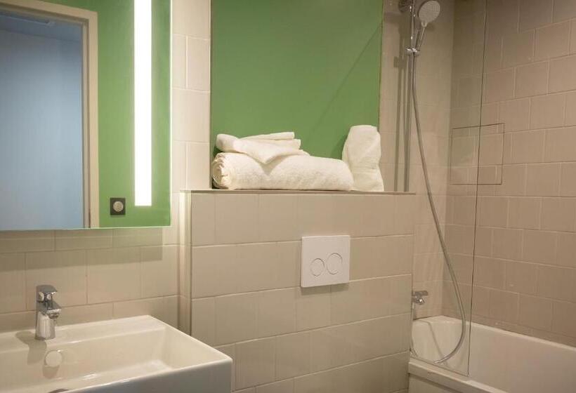 חדר משפחתי, Best Western 11bauer Paris Saint Ouen