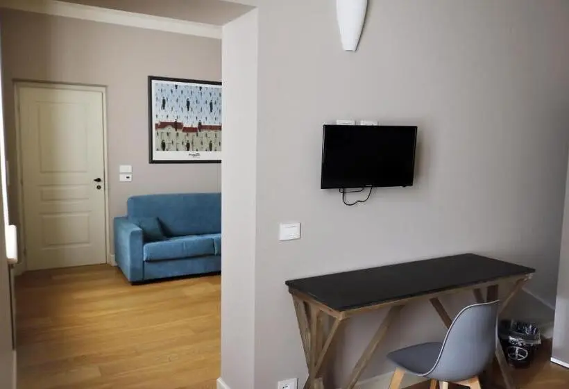 Juniorsviitti, Albergo  900