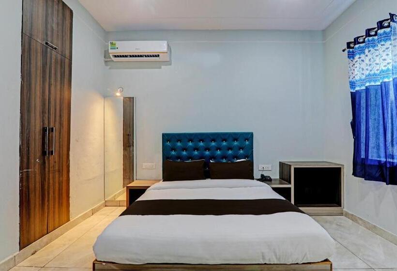 Quarto Triplo Clássico, Collection O Maharaja Resort