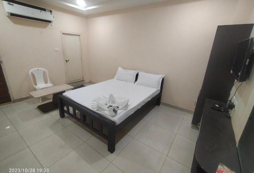 Номер Economy, Grand Karthikeya