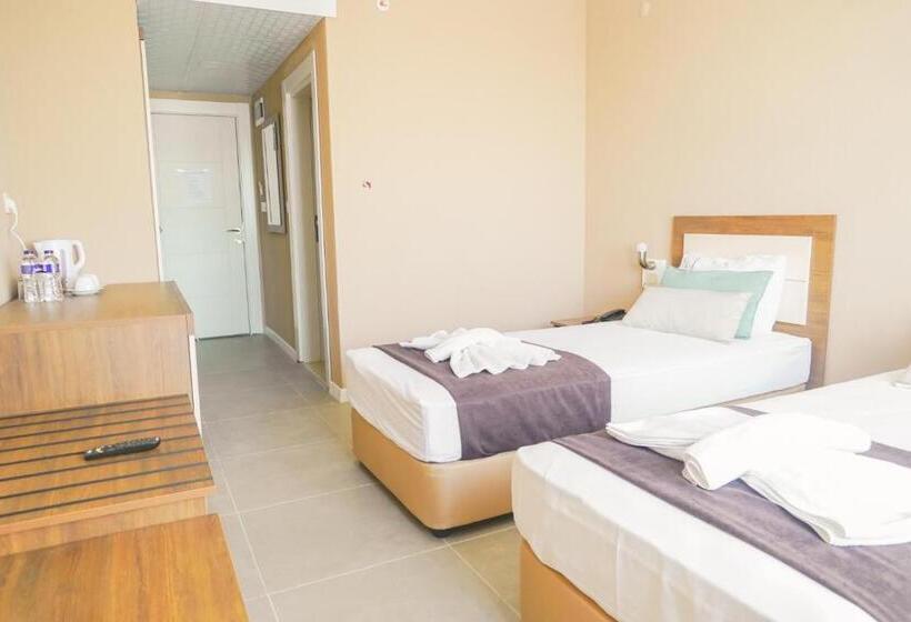 اتاق استاندارد یک نفره, Kumru Suites