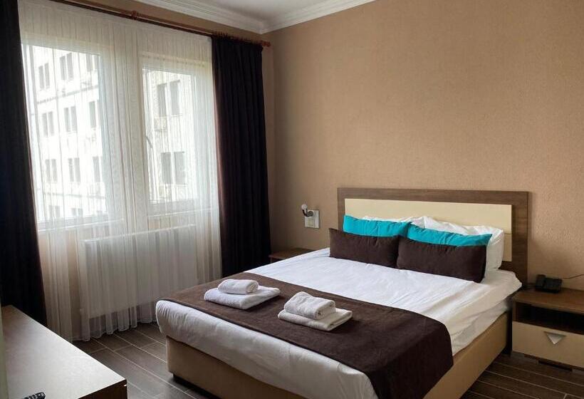 اتاق استاندارد یک نفره, Kumru Suites