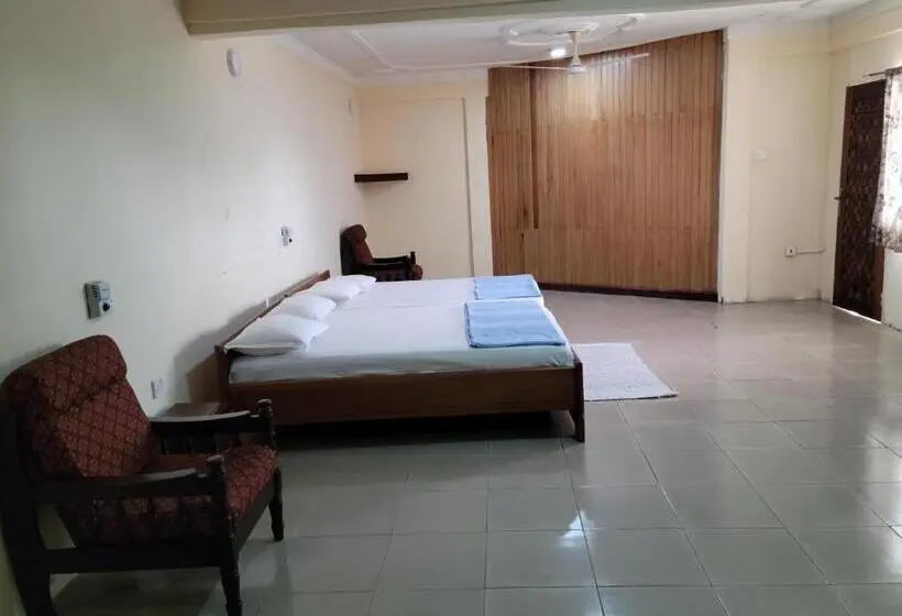 Chambre Familiale, Loreto Palm Villa
