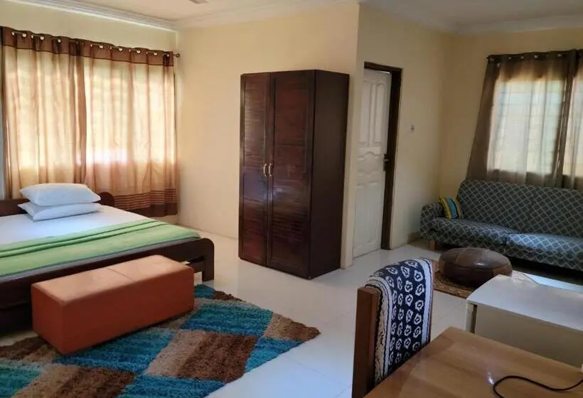 Chambre Familiale, Loreto Palm Villa