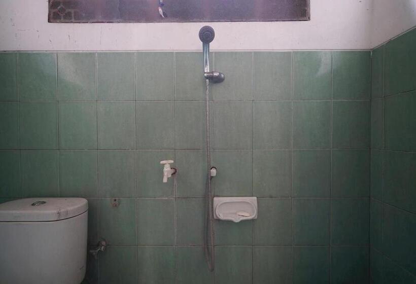 デラックスルーム, Oyo 93248 Villa Syariah Astuti Lestari