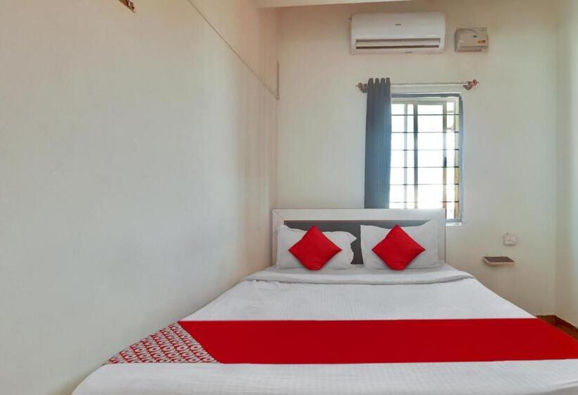 חדר קלאסי לשלושה, Oyo S V Comfort