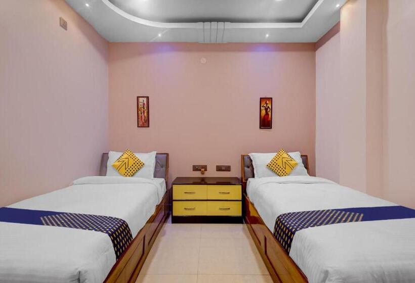三人经典房间, Spot On Nrg Inn