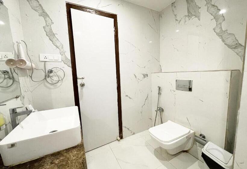 חדר סופריור, Tbs ! Puri All Rooms Sea View Fully Air Conditioned Hotel With Lift And Parking Facility Breakfast I