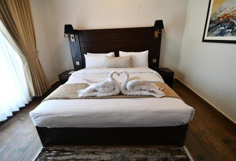 اتاق لوکس, Terrace Hills Resort