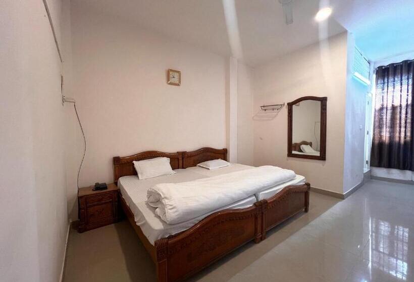 디럭스 룸, The Patel Stadium Hotel 1 Km From Bus Stand And 2 Km From Railway Station