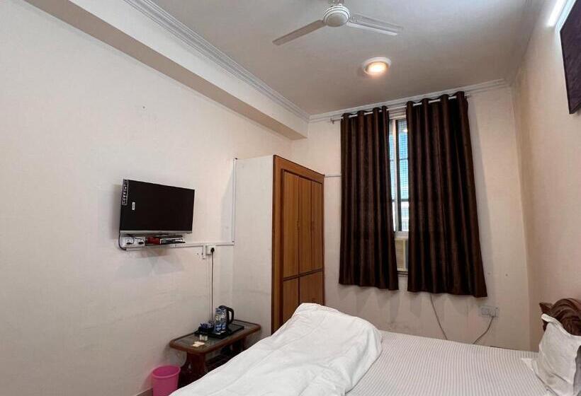 חדר דלוקס, The Patel Stadium Hotel 1 Km From Bus Stand And 2 Km From Railway Station