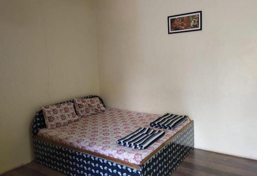 Chambre Familiale, White House Residencies