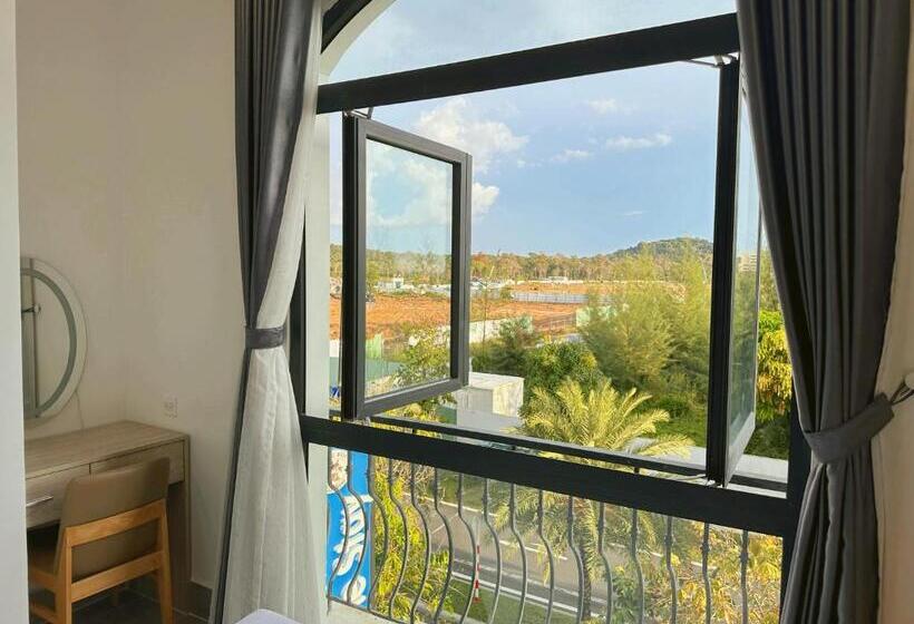 Triple Room Sea View, Ngoc Bich Homestay