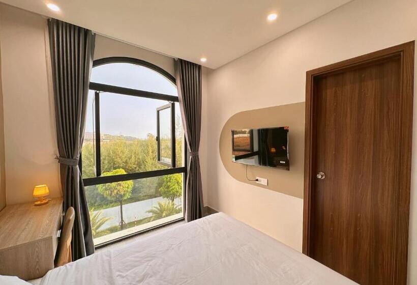 اتاق لوکس با چشم‌انداز دریا, Ngoc Bich Homestay