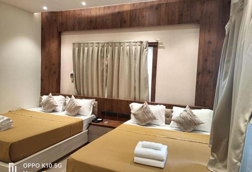 ファミリールーム, Oxytel Club & Resorts Pvt. Ltd