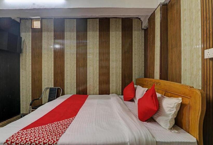 トリプルクラシックルーム, Oyo Flagship Hotel Galaxy Lucknow