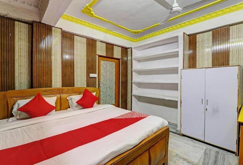 トリプルクラシックルーム, Oyo Flagship Hotel Galaxy Lucknow