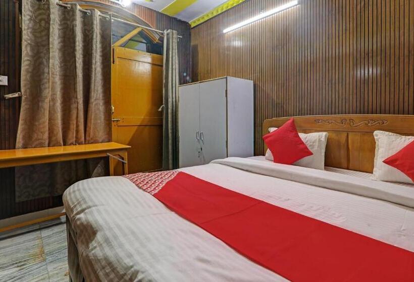 トリプルクラシックルーム, Oyo Flagship Hotel Galaxy Lucknow