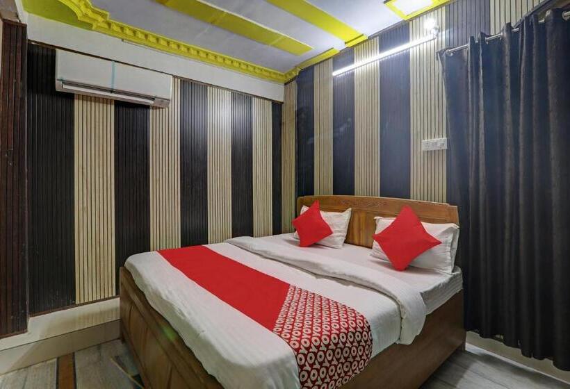 トリプルクラシックルーム, Oyo Flagship Hotel Galaxy Lucknow