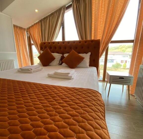 キングサイズベッドのスーペリアルーム, Ami Residence Bucharest Airport&therme&parking