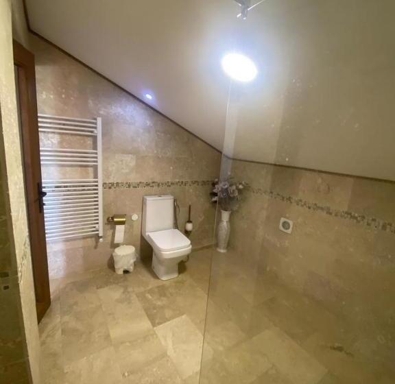 キングサイズベッドのスーペリアルーム, Ami Residence Bucharest Airport&therme&parking