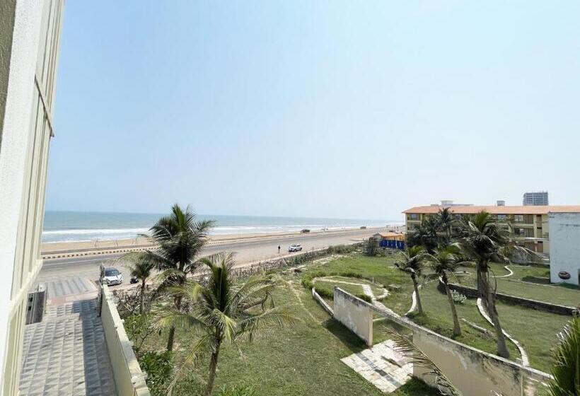 اتاق اکونومی, Tbs ! Puri All Rooms Sea View Fully Air Conditioned Hotel With Lift And Parking Facility Breakfast I
