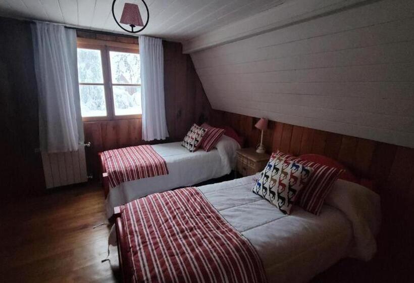 デラックスバンガロー, Hostería Villarino