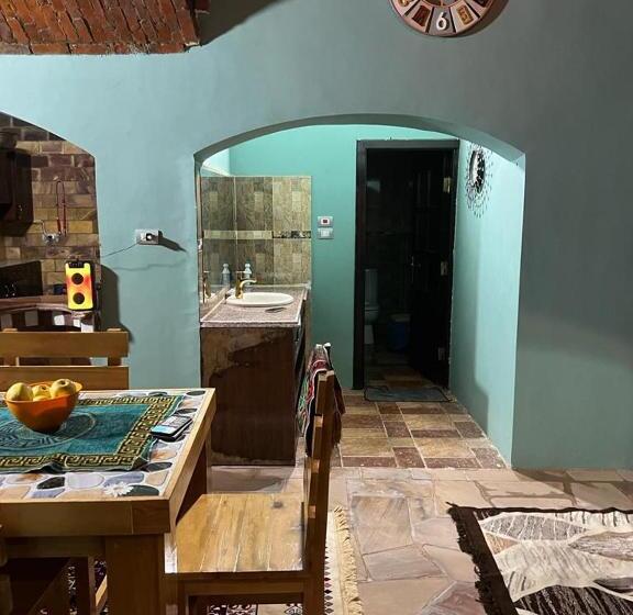 کلبه ییلاقی, Hoolli Villa