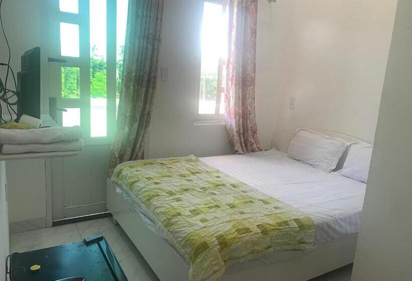 Standard Room, Mai Thao