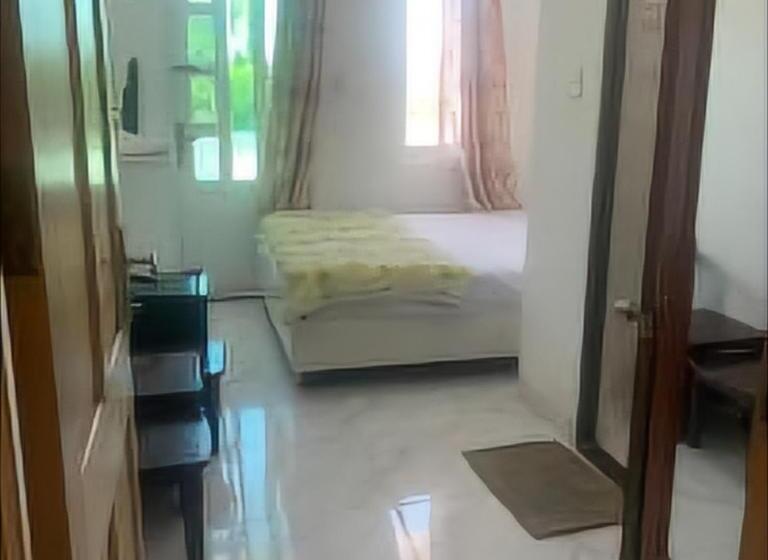 Standard Room, Mai Thao