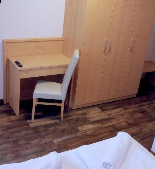 غرفة قياسية, Ski Lodge Pampeago