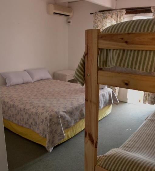 经典四人房间, Espacio Arena