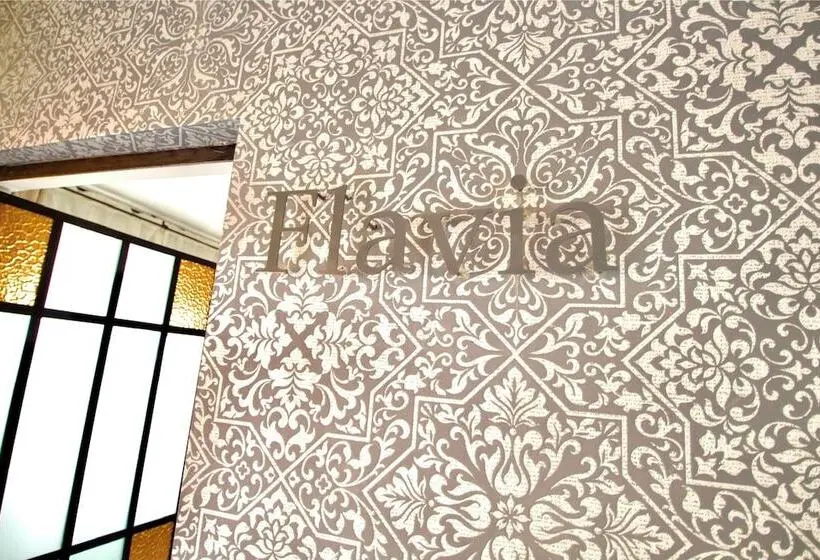 اتاق لوکس, Boutique Santa Elena