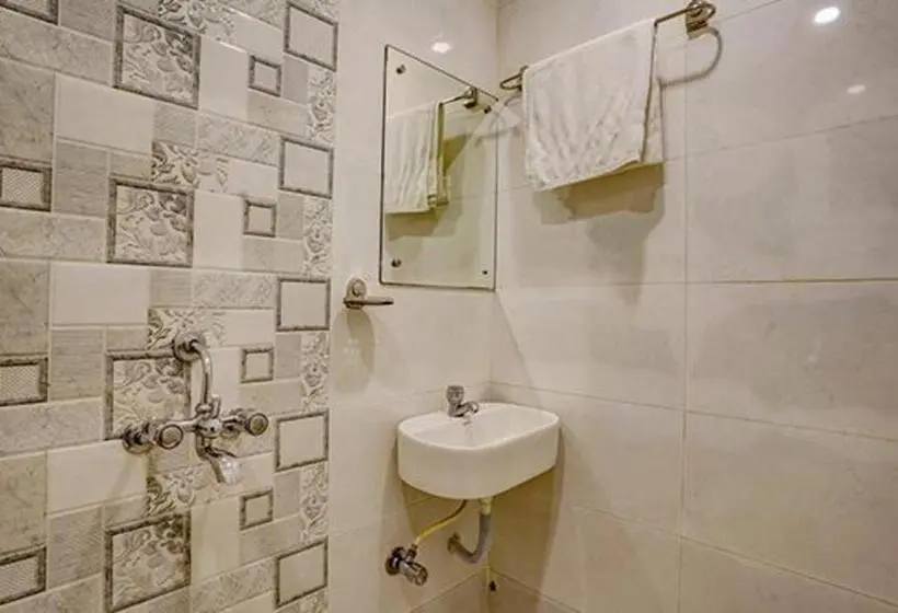 اتاق لوکس, Fabexpress Prakash Inn Nr Mumbai International Airport